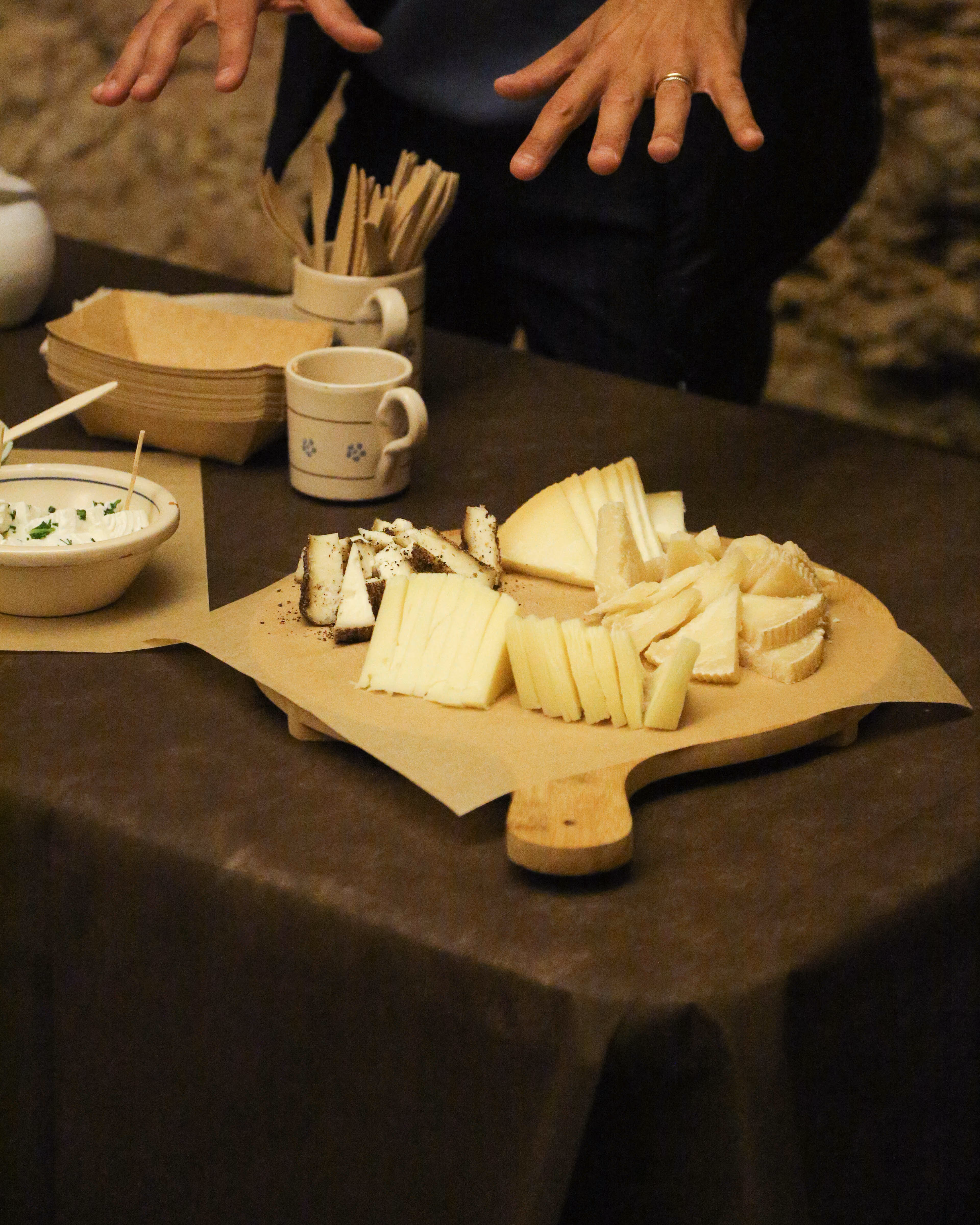 Immagine degustazione piatti locali